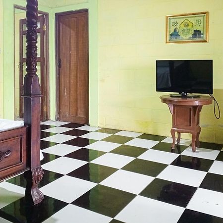 Villa Kampus Near Taman Safari Cisarua Puncak Redpartner Bogor Exterior photo
